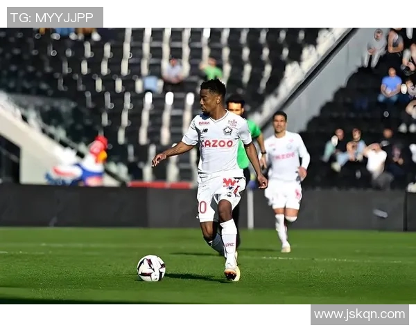 中国足球迎战拉脱维亚期待突破重重挑战展现实力与风采